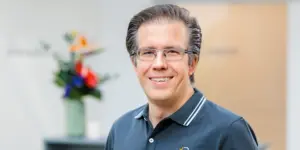 Portraitfoto Dr. David Piel, Endokrinologe in Bonn